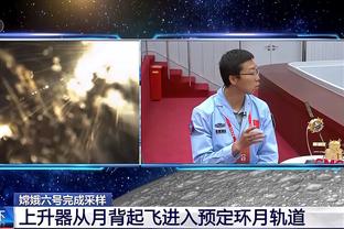 粉丝晒照为梅西插兜鸣不平：社恐的个人习惯也要审判吗？梅西自己婚礼都插兜